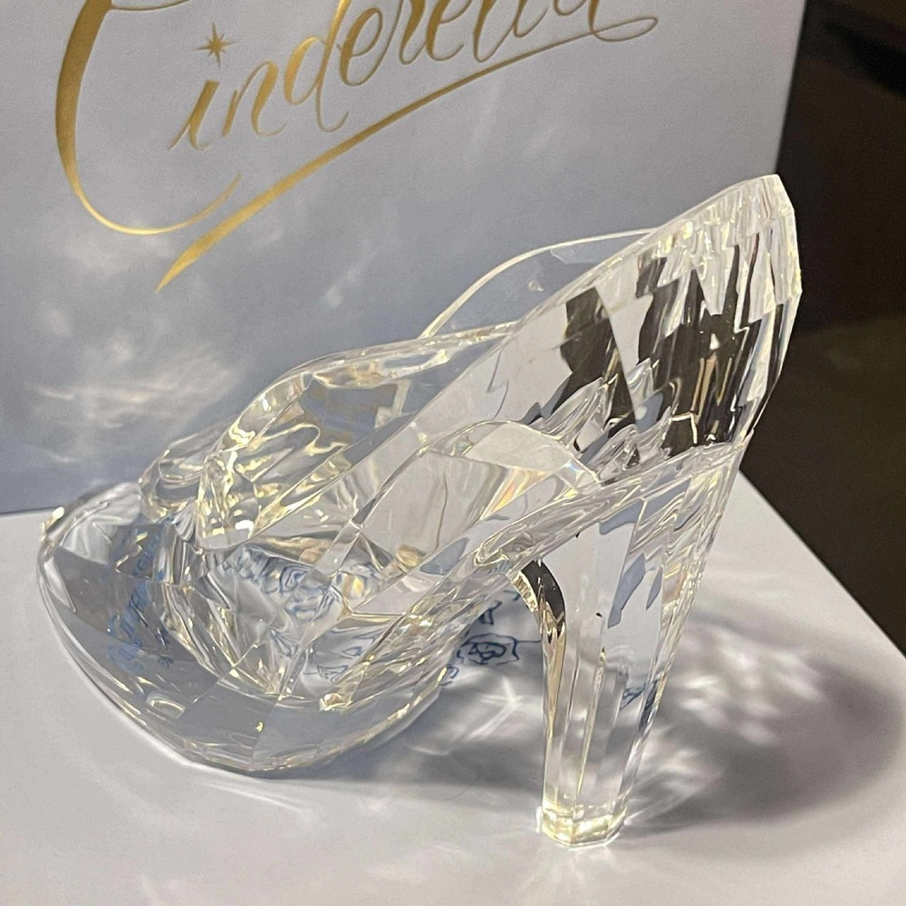 Disney Cinderella Makeup Brush Set - Blue and Gold - Picture 8 of 15